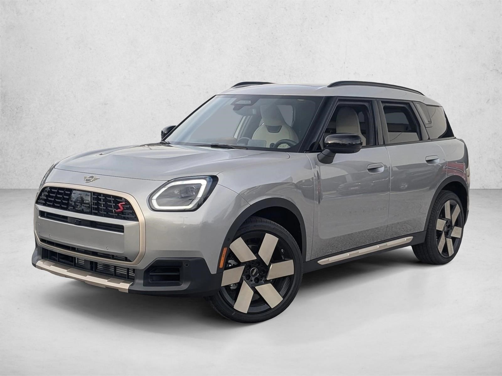 2025 MINI Countryman S's photo