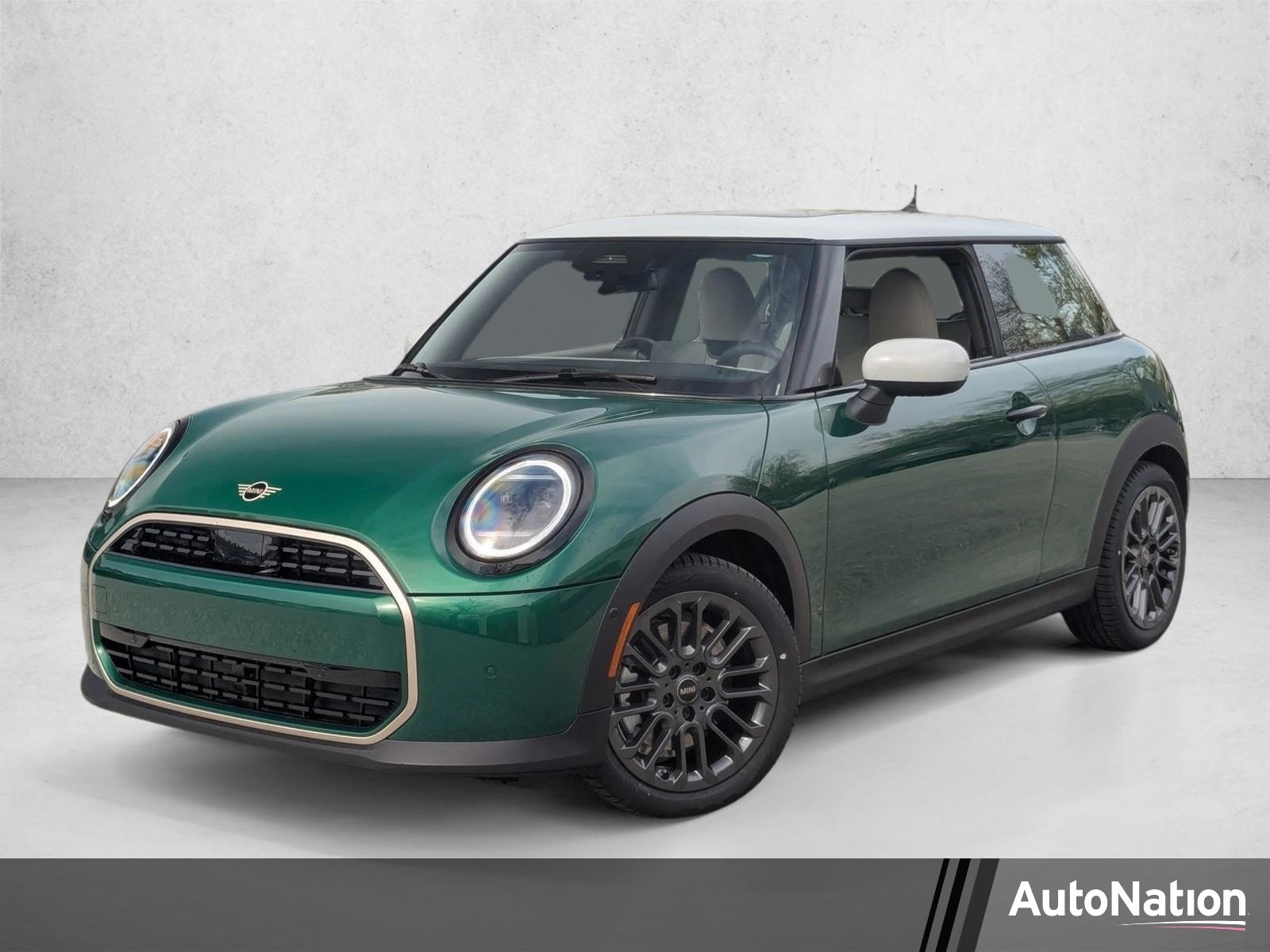 2026 MINI Hardtop's photo