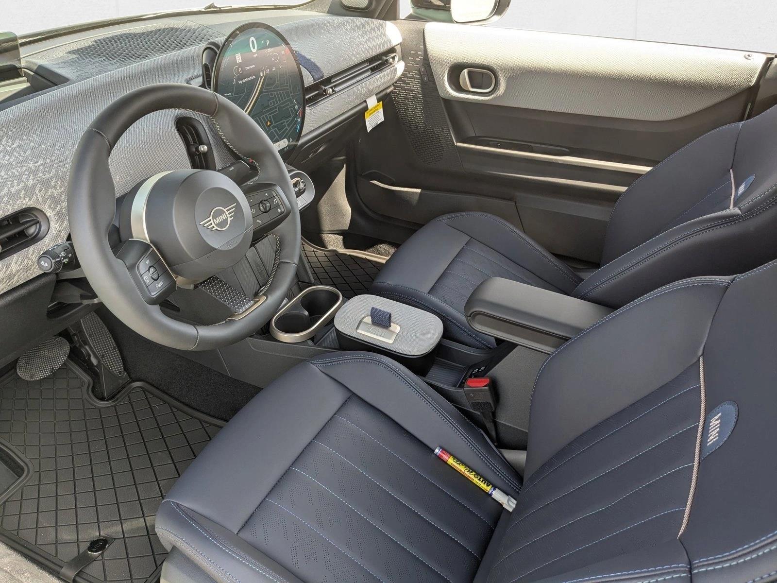 2025 MINI Convertible S - Photo 3