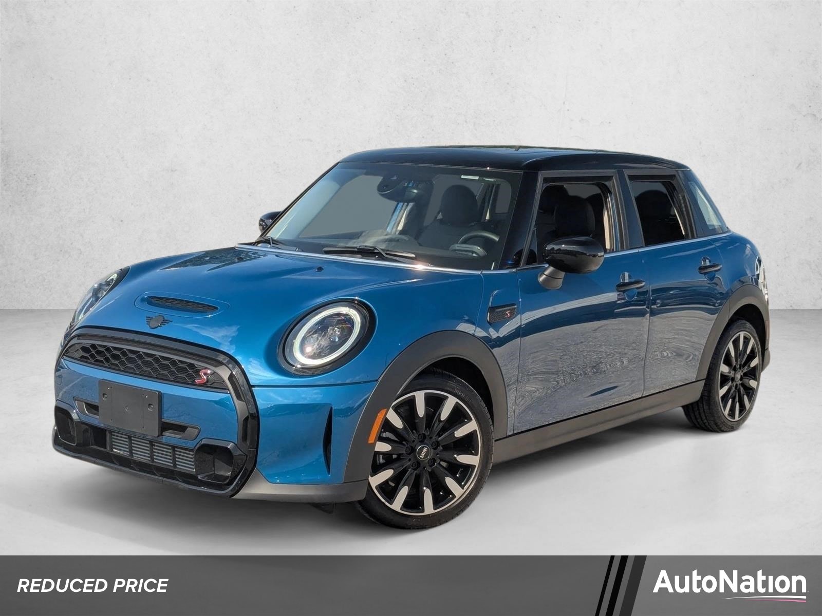 2024 MINI Hardtop 4 Door