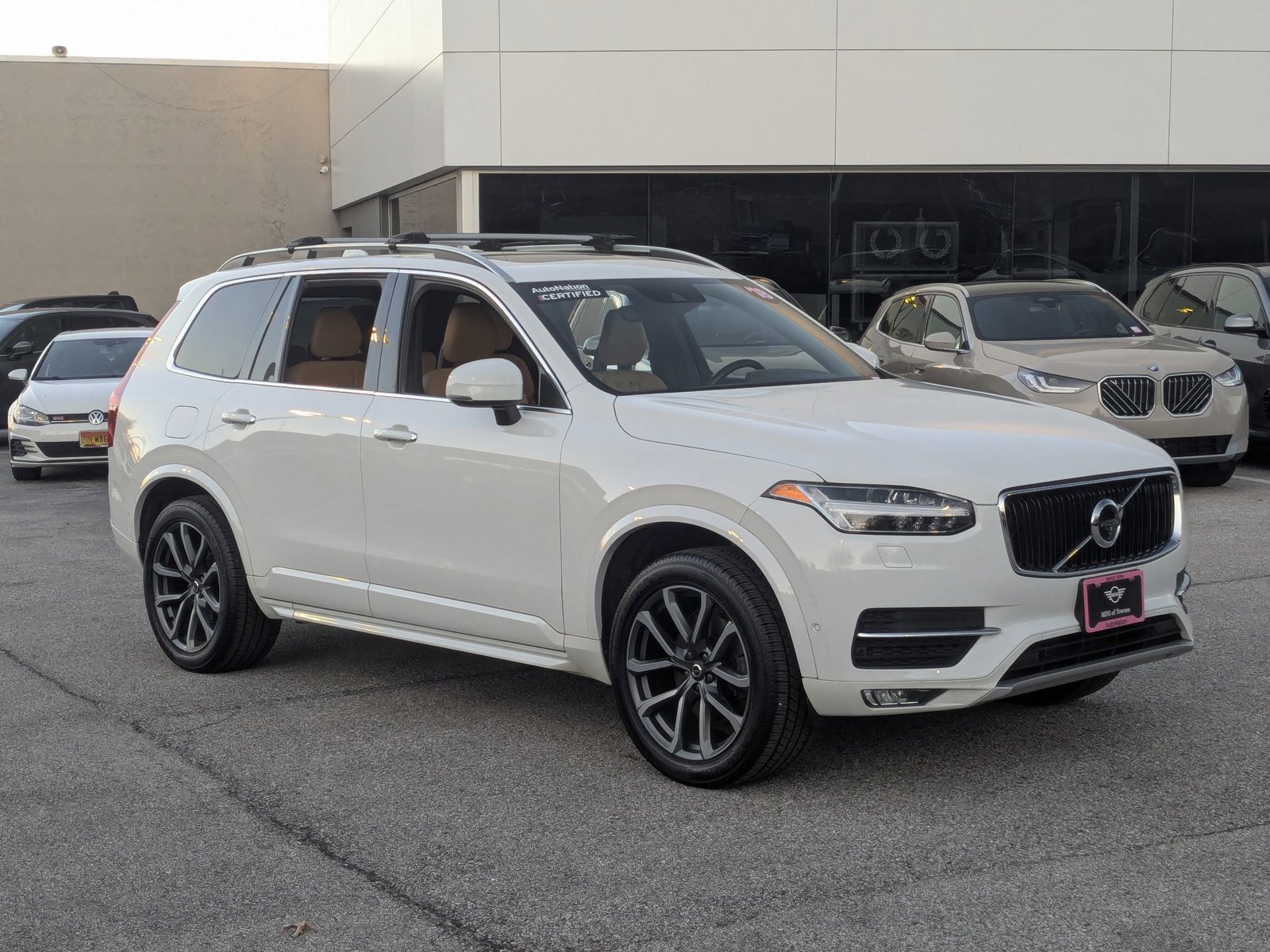 2018 Volvo XC90 Momentum photo 3