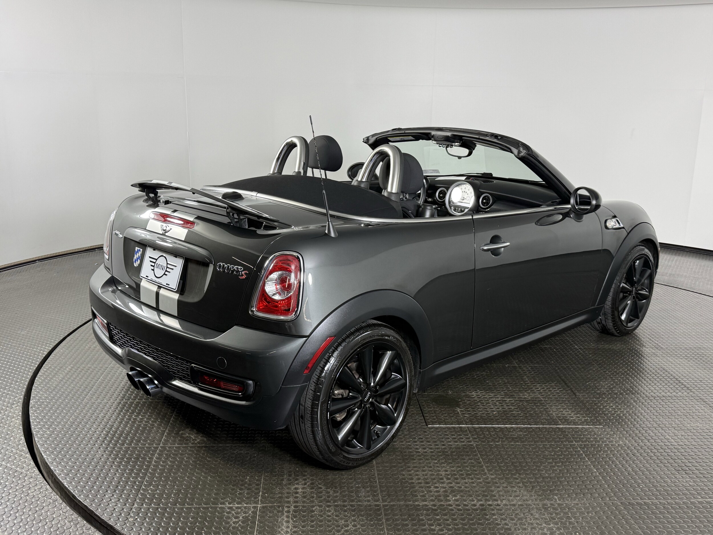 2014 Mini Cooper Roadster S photo 4