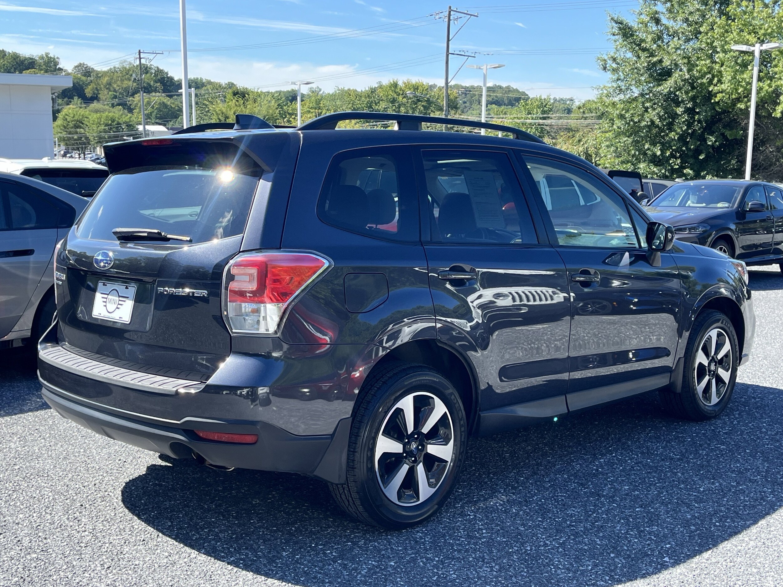 2018 Subaru Forester 2.5i Premium photo 4