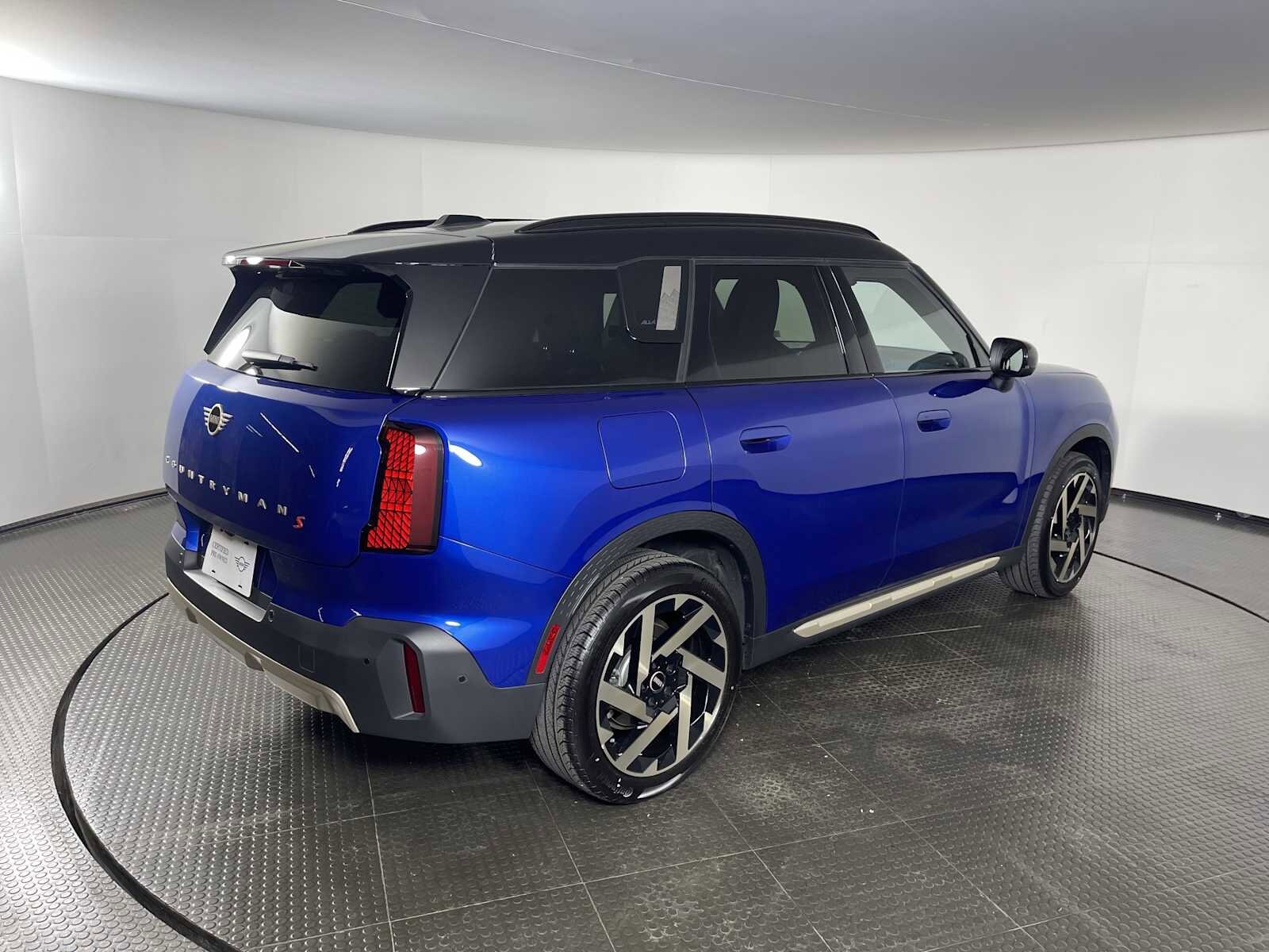 2025 Mini Cooper S ALL4 photo 3
