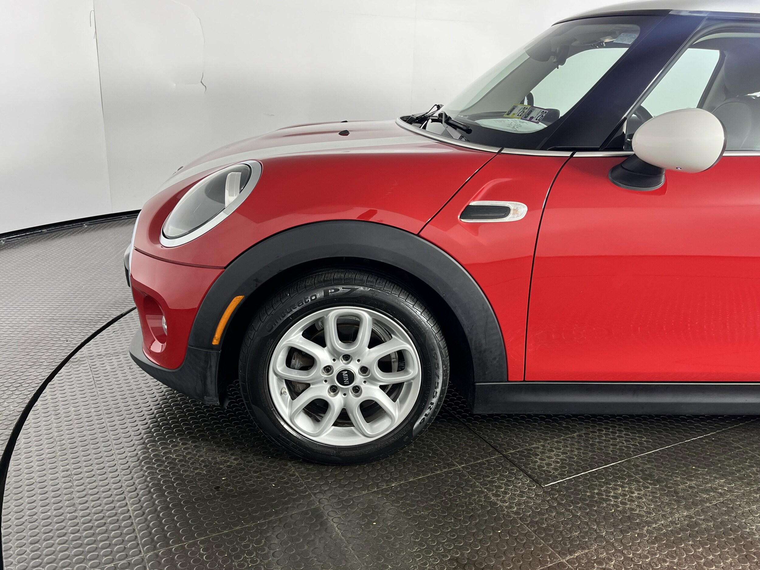 2019 Mini Cooper Hardtop photo 2