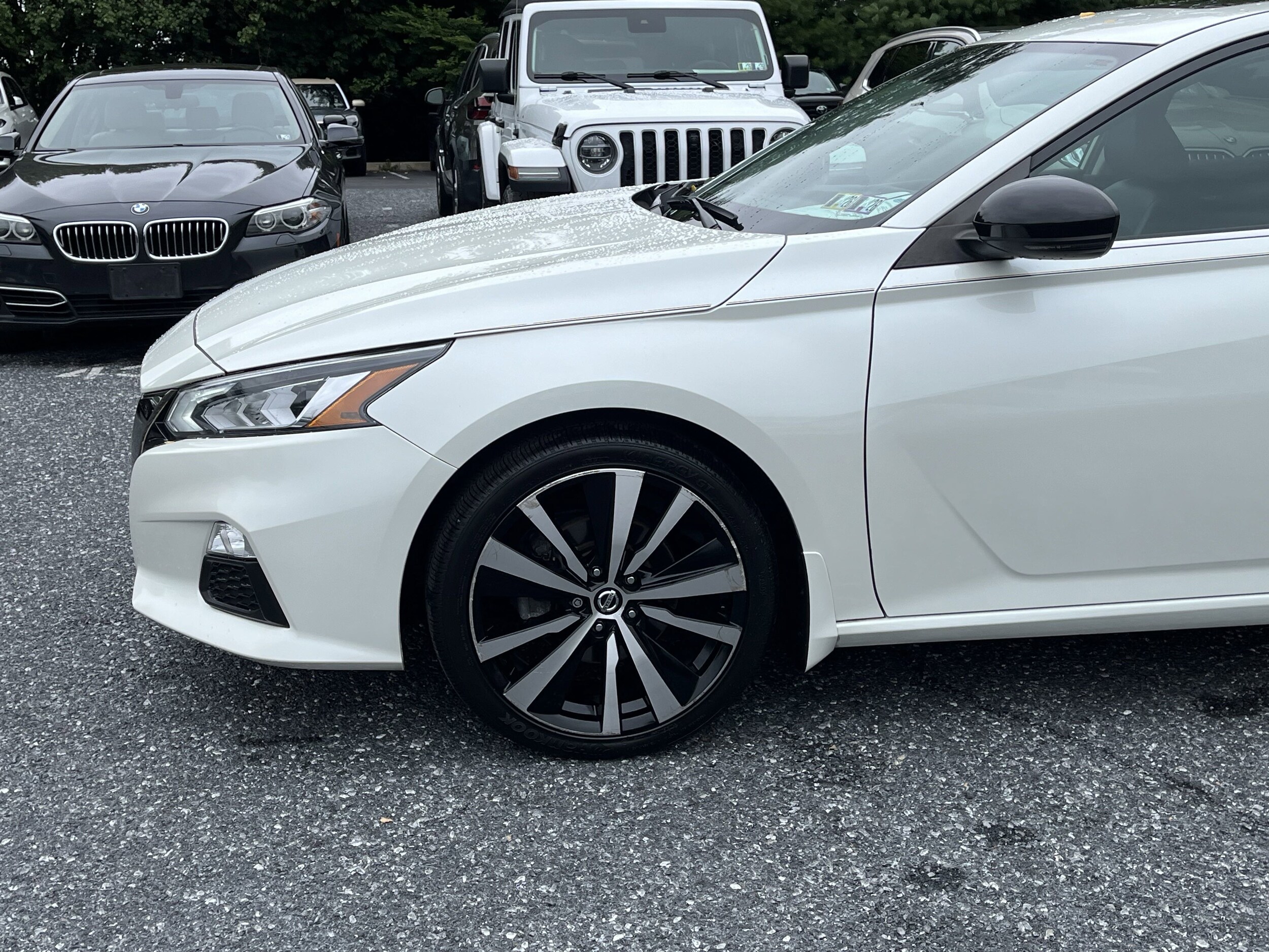 2019 Nissan Altima 2.5 SR photo 4