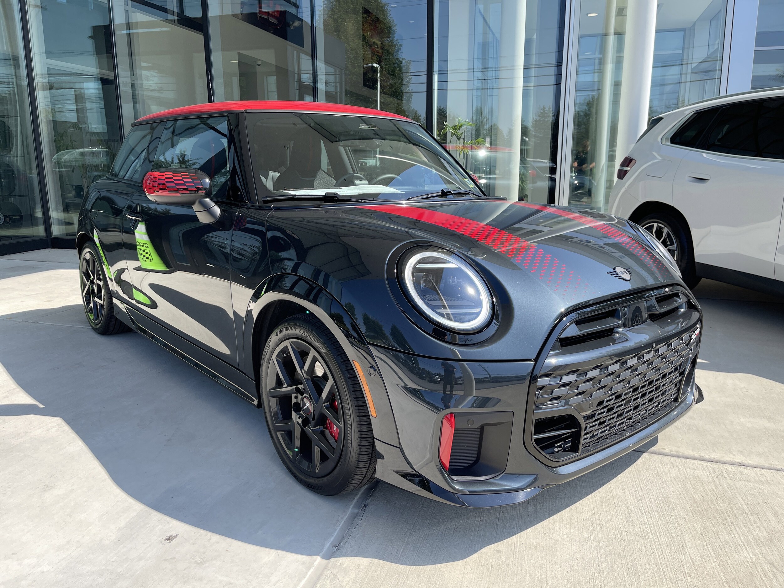 2025 Mini Cooper Hardtop John Cooper Works photo 2