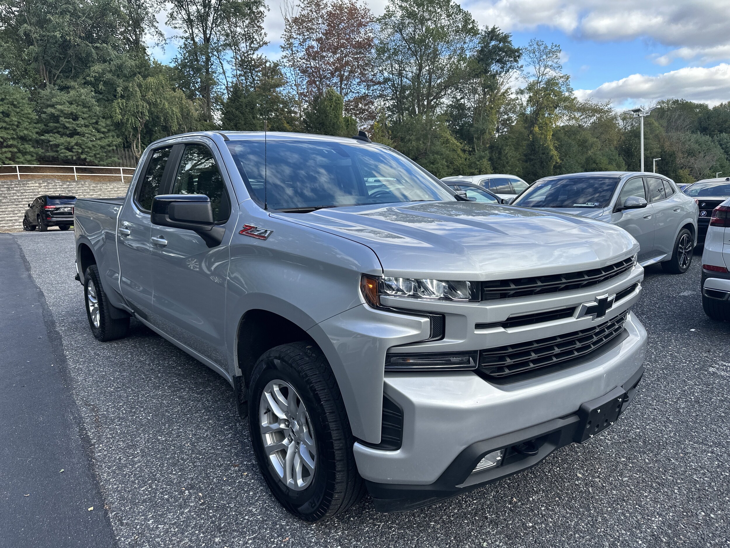 2022 Chevrolet Silverado 1500 RST photo 2