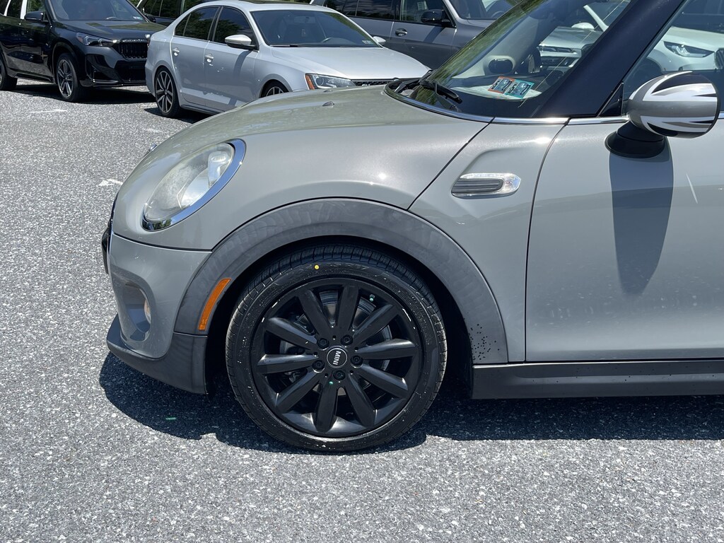 Used 2017 MINI Cooper Cooper FWD