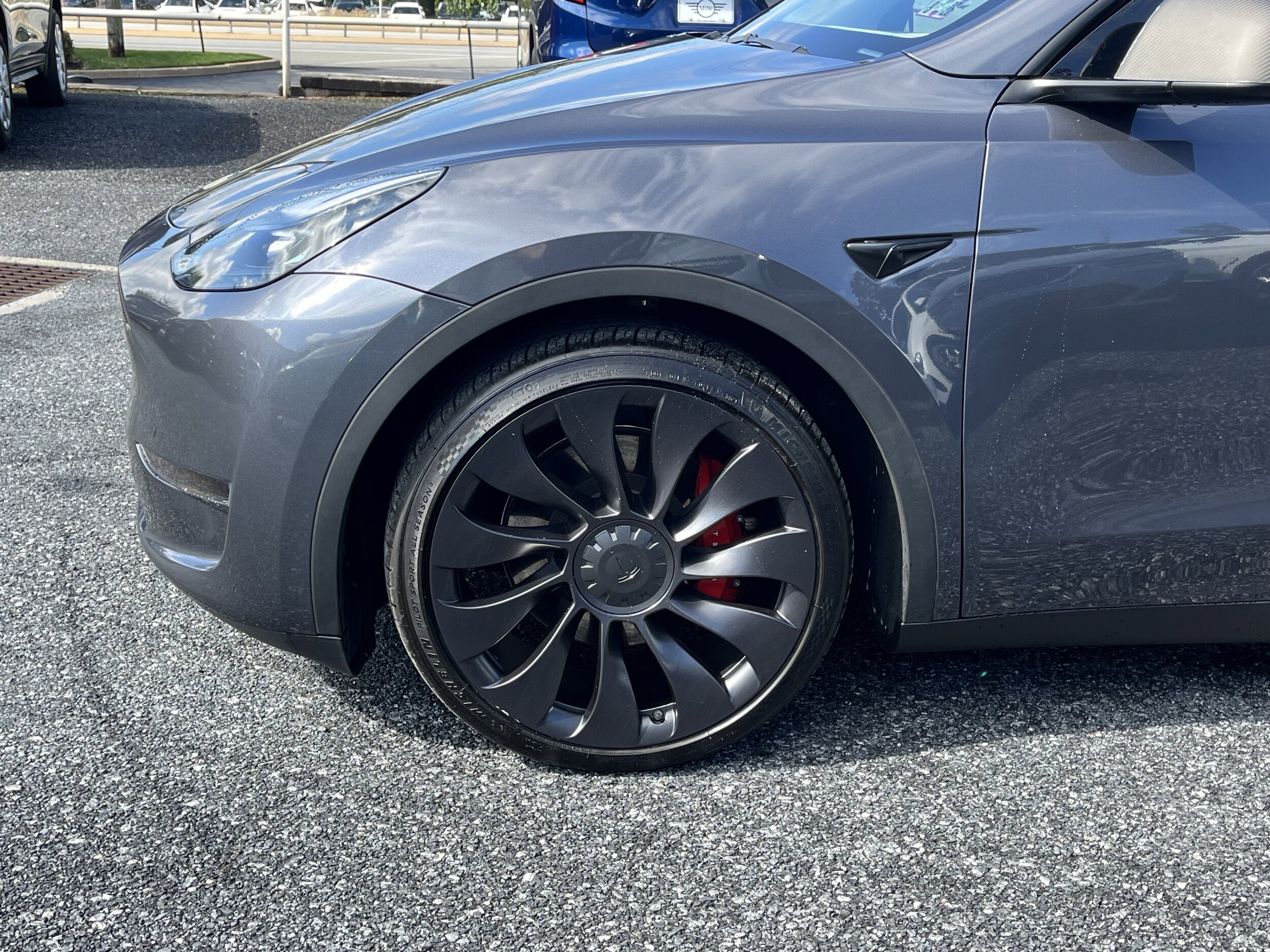 2023 Tesla Model Y Performance photo 4