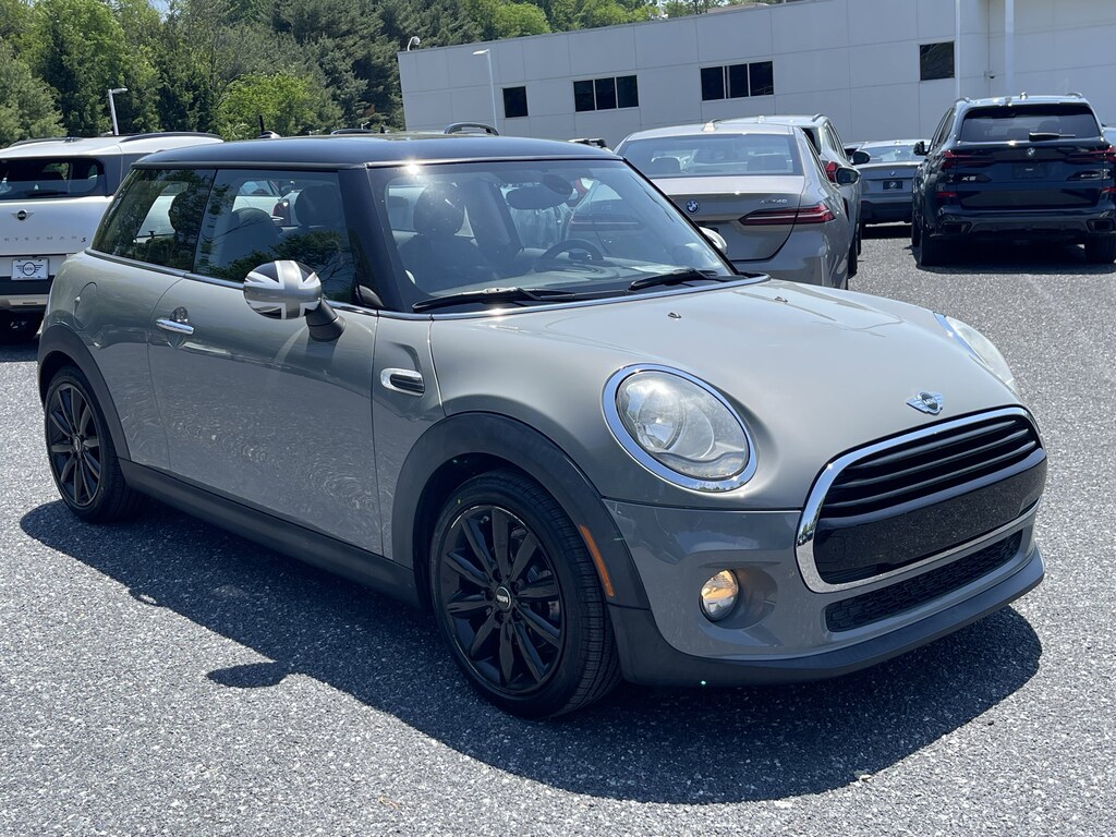 Used 2017 MINI Cooper Cooper FWD