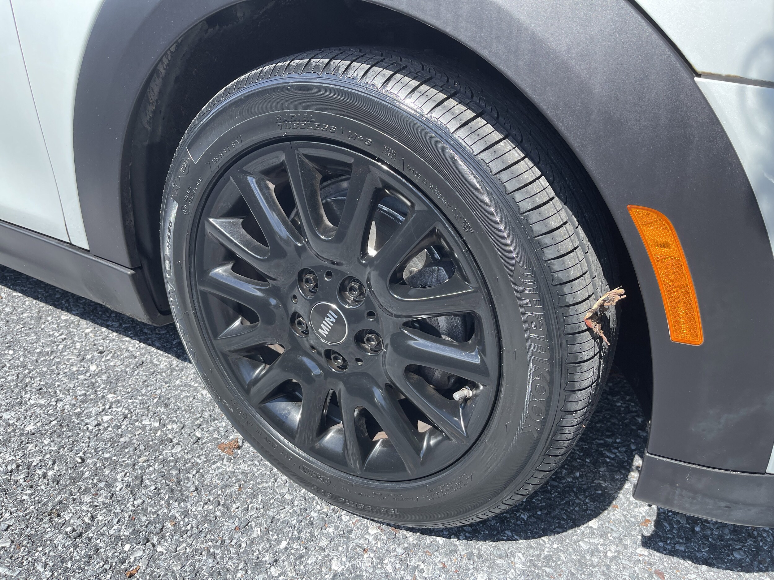 2022 Mini Cooper Hardtop 4 Door Signature photo 4