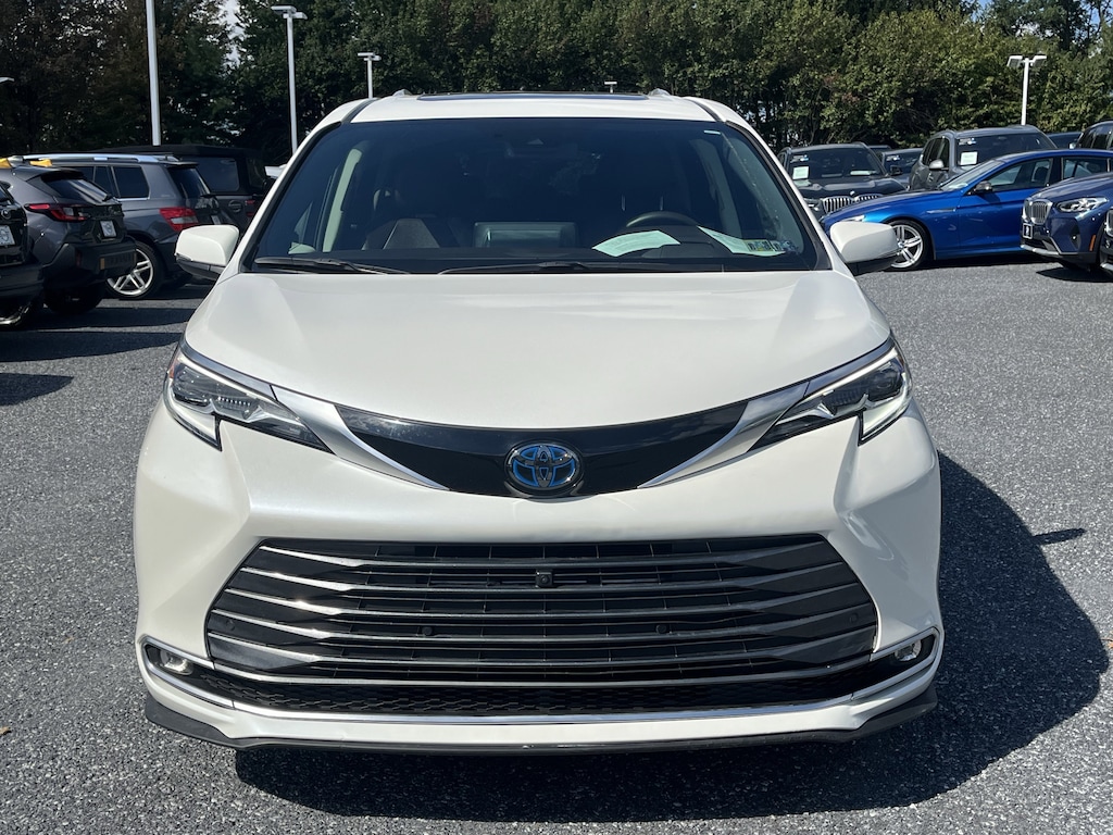 Used 2021 Toyota Sienna Platinum Platinum AWD 7-Passenger