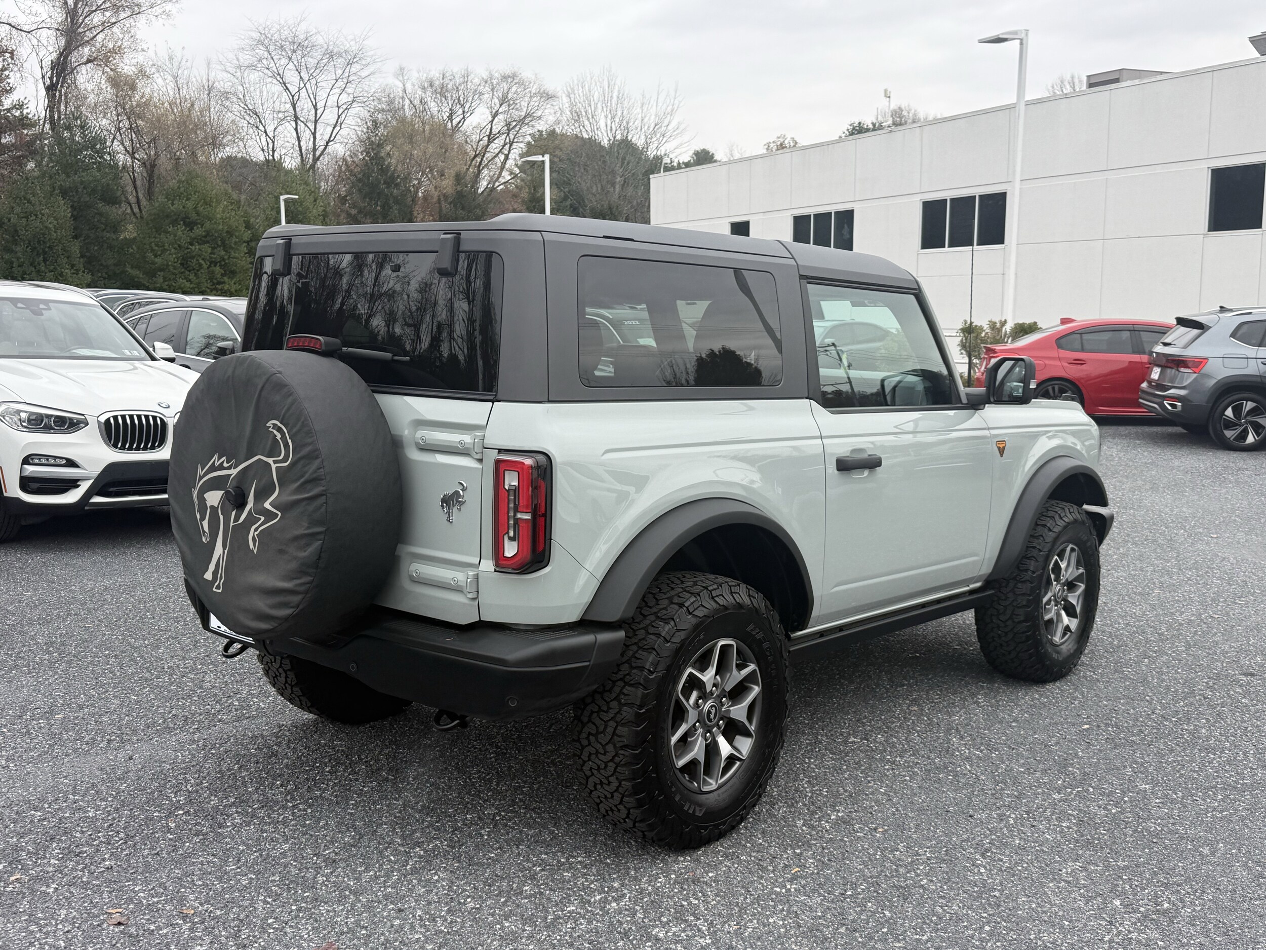 2023 Ford Bronco Badlands photo 2