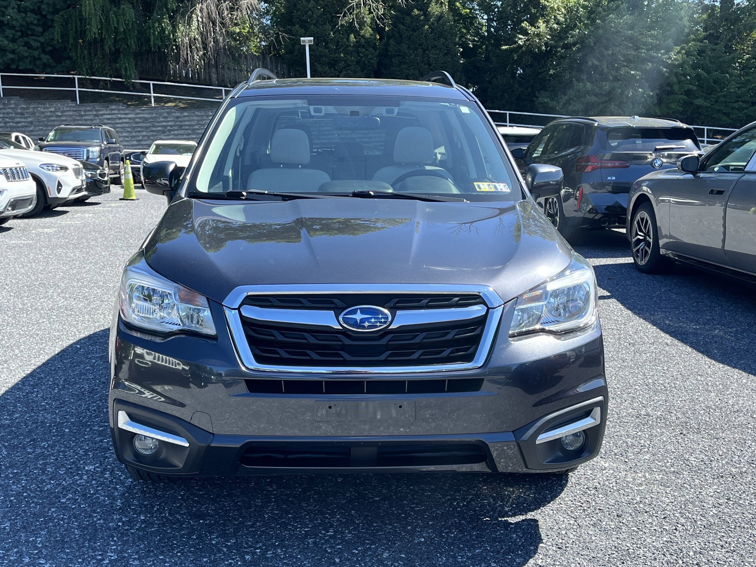 2018 Subaru Forester 2.5i Premium photo 2