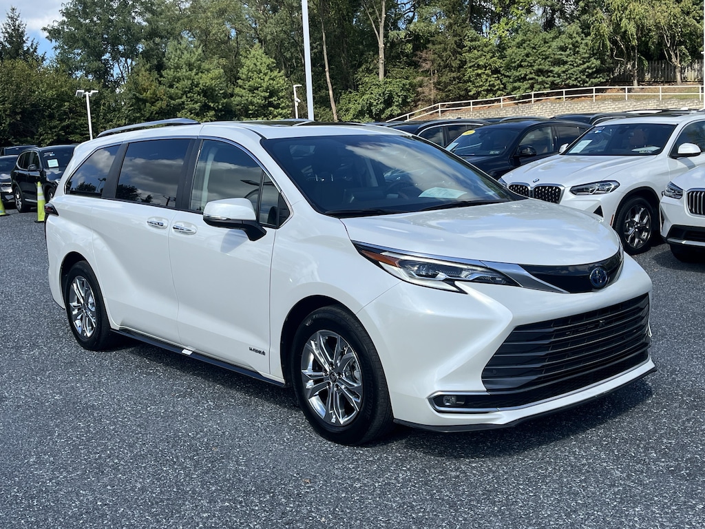 Used 2021 Toyota Sienna Platinum Platinum AWD 7-Passenger