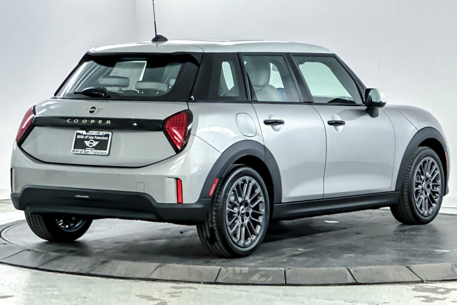Thumbnail: 2026 MINI Cooper Hardtop - 2