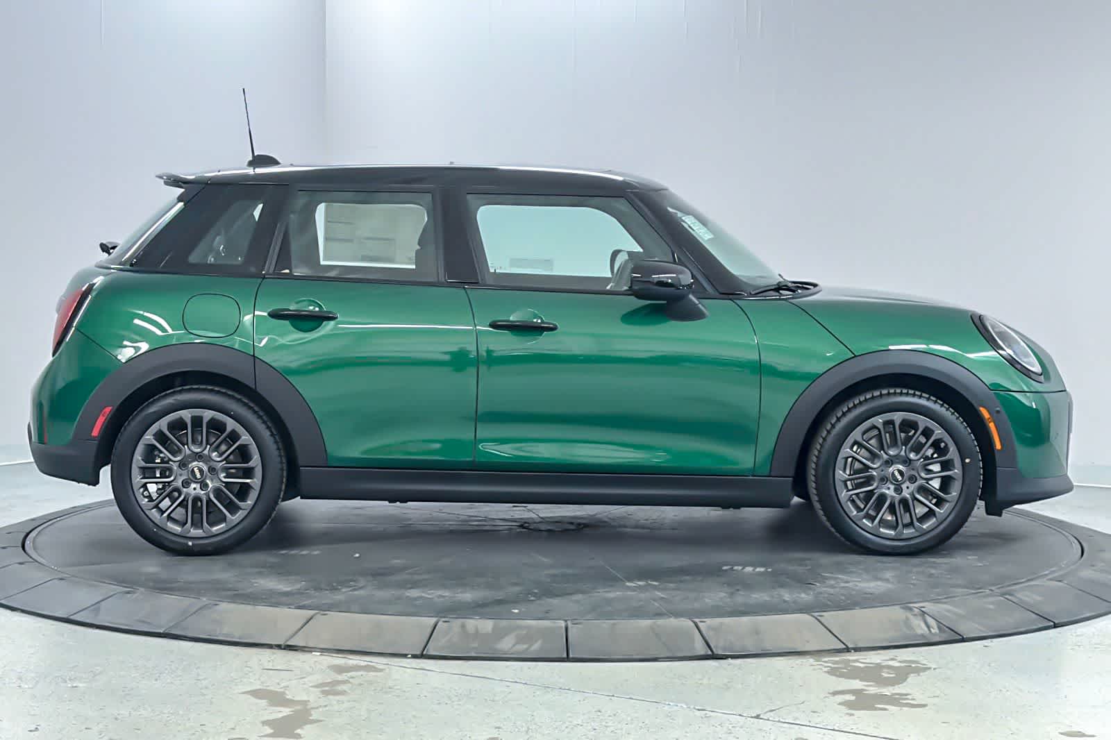 Thumbnail: 2026 MINI Cooper Hardtop - 8