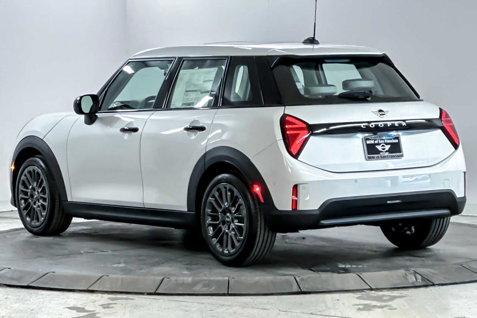 Thumbnail: 2026 MINI Cooper Hardtop - 6