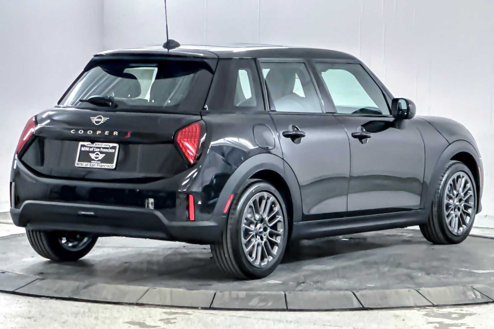 Thumbnail: 2026 MINI Cooper Hardtop - 2