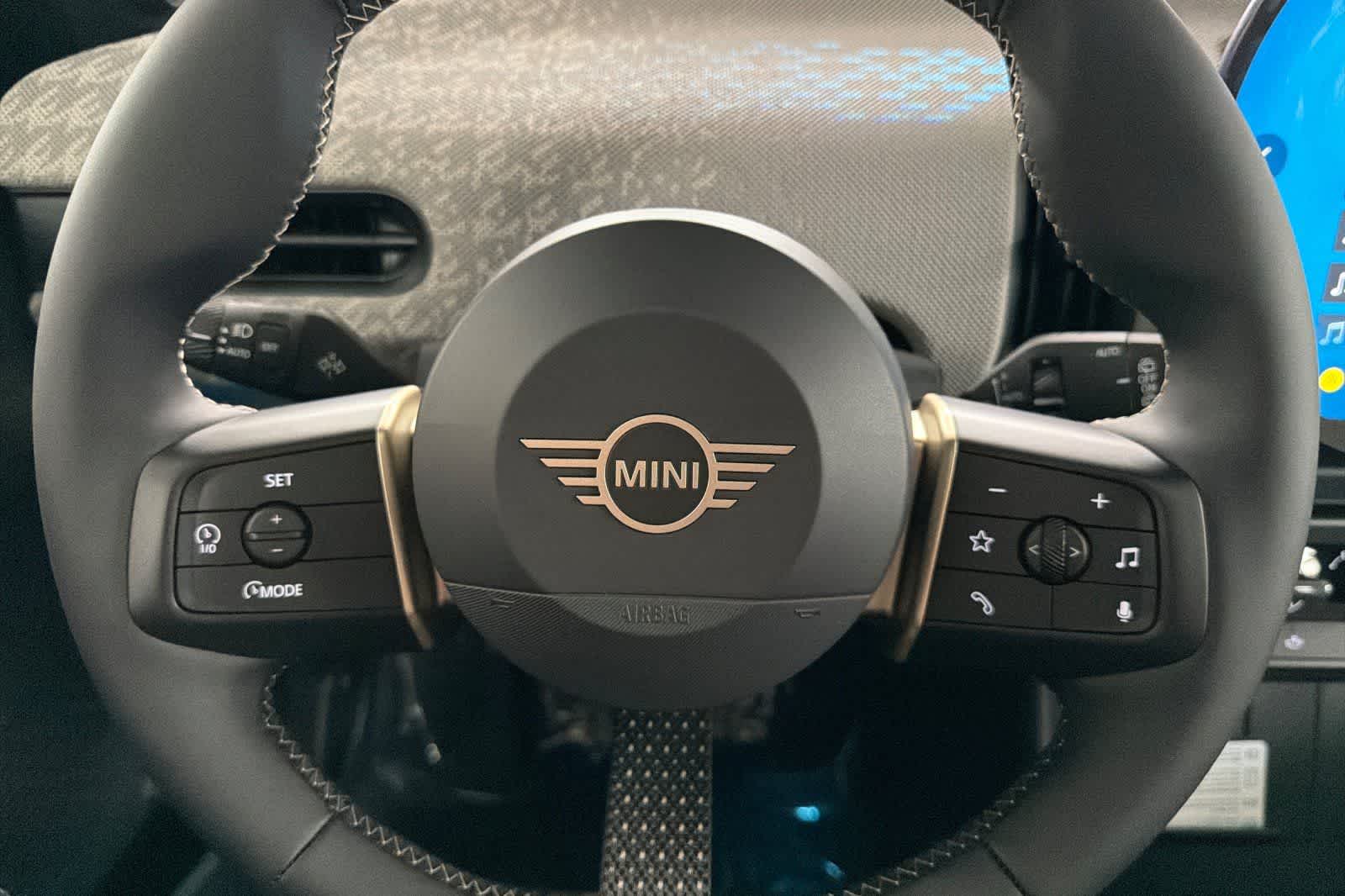 Thumbnail: 2026 MINI Cooper Hardtop - 23