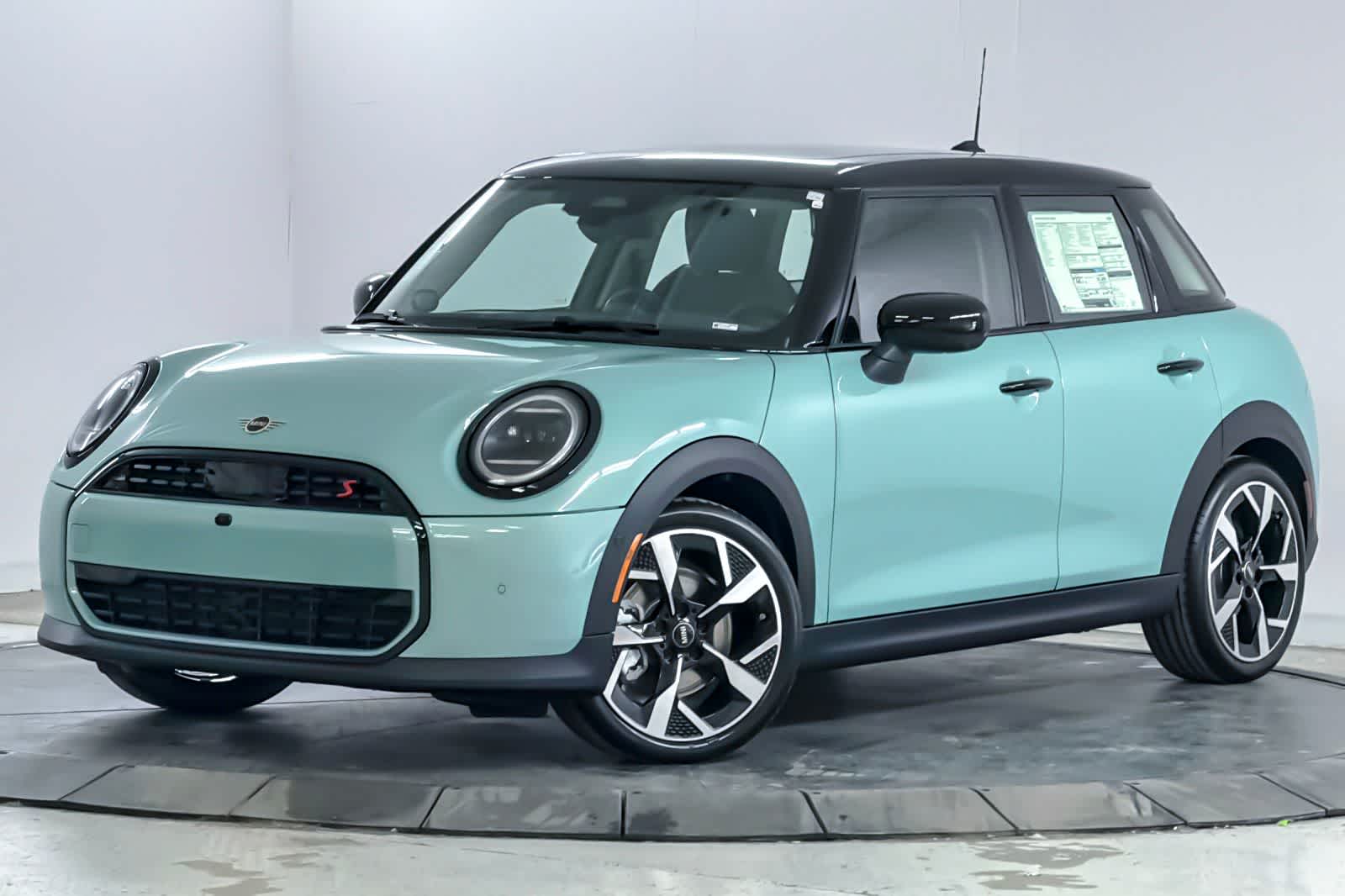 Thumbnail: 2026 MINI Cooper Hardtop - 1