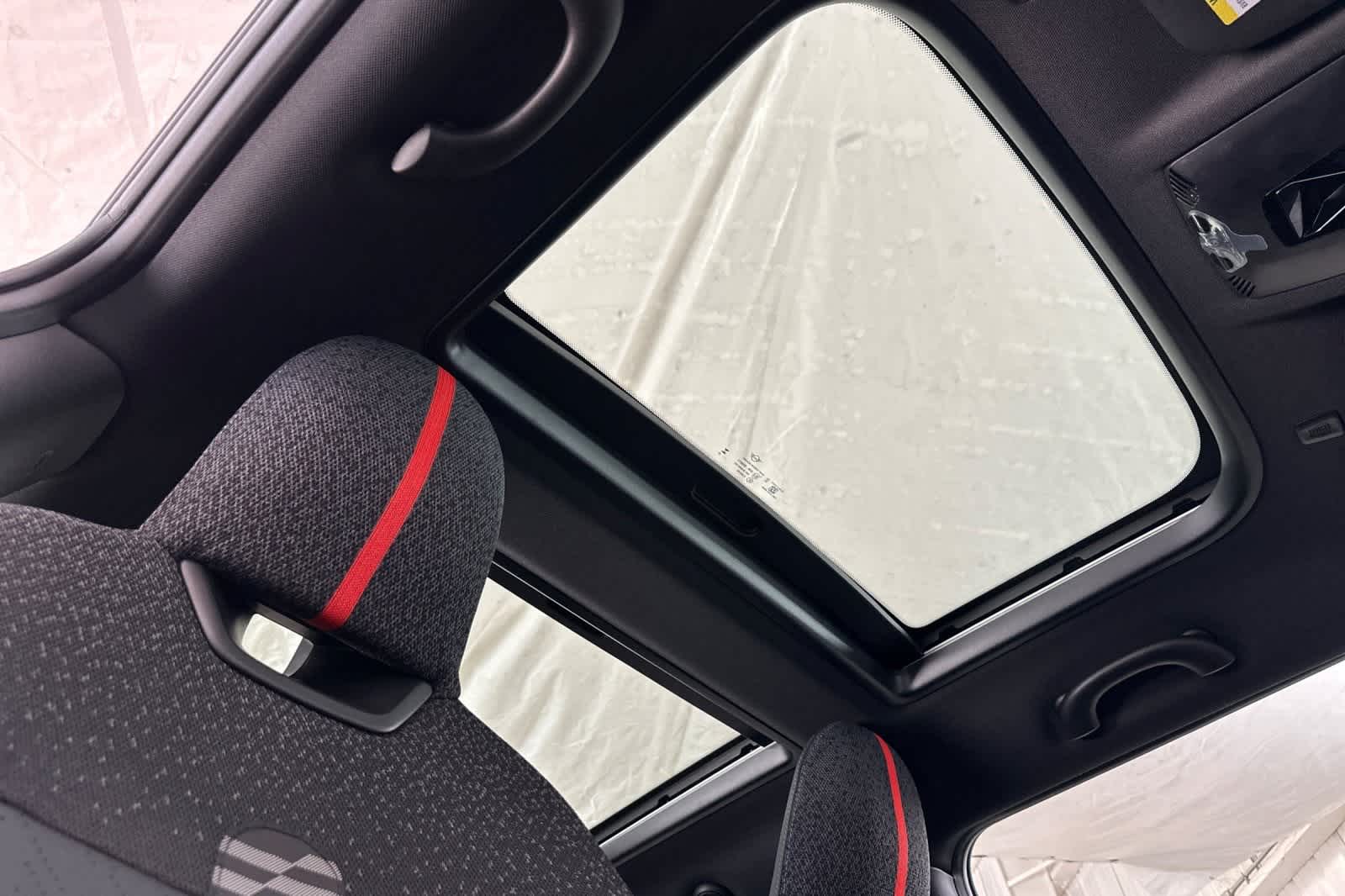 Thumbnail: 2026 MINI Cooper Hardtop - 17