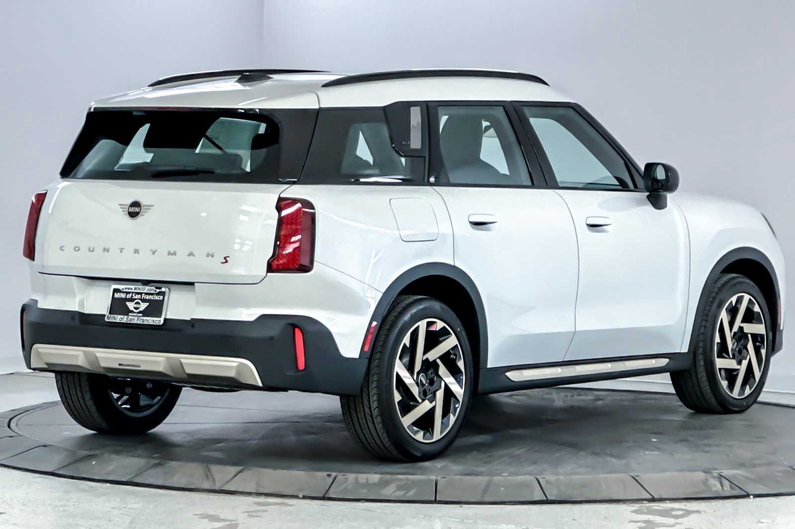 Thumbnail: 2025 MINI Cooper Countryman - 2