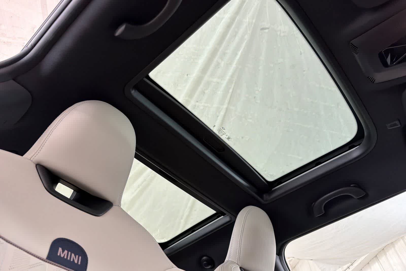 Thumbnail: 2026 MINI Cooper Hardtop - 17