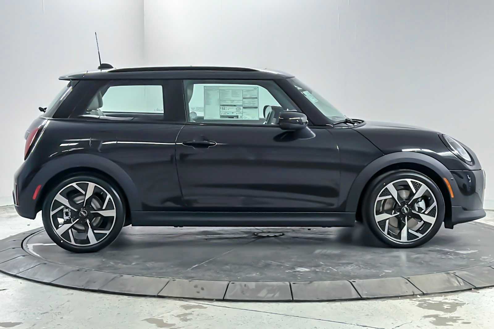 Thumbnail: 2026 MINI Cooper Hardtop - 8