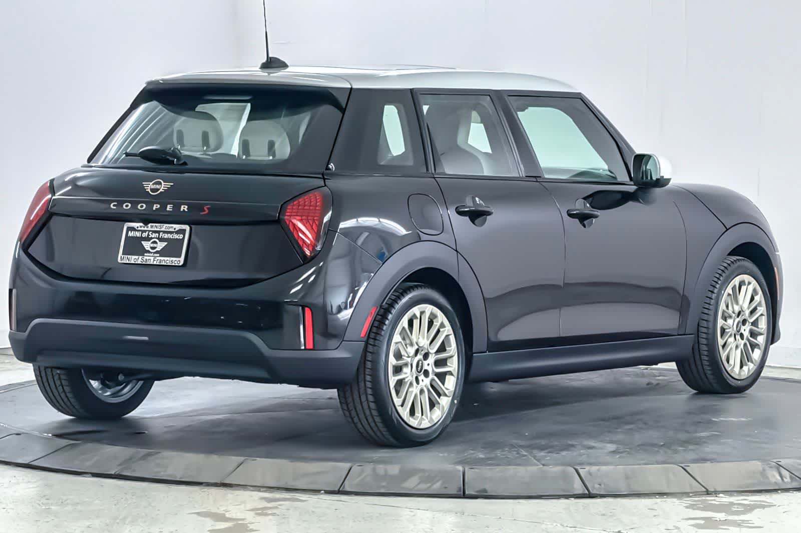 Thumbnail: 2026 MINI Cooper Hardtop - 2