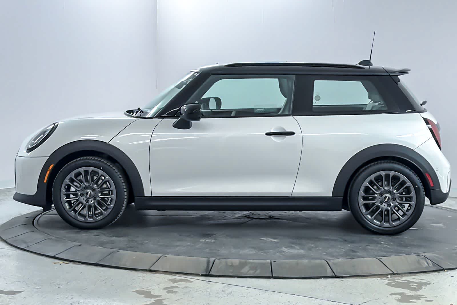 Thumbnail: 2026 MINI Cooper Hardtop - 5