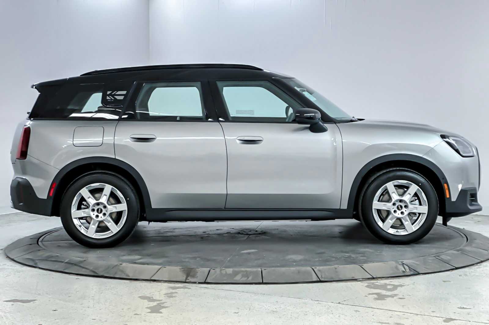 Thumbnail: 2025 MINI Cooper Countryman - 8