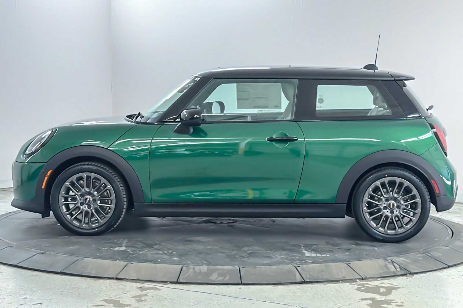 Thumbnail: 2026 MINI Cooper Hardtop - 5