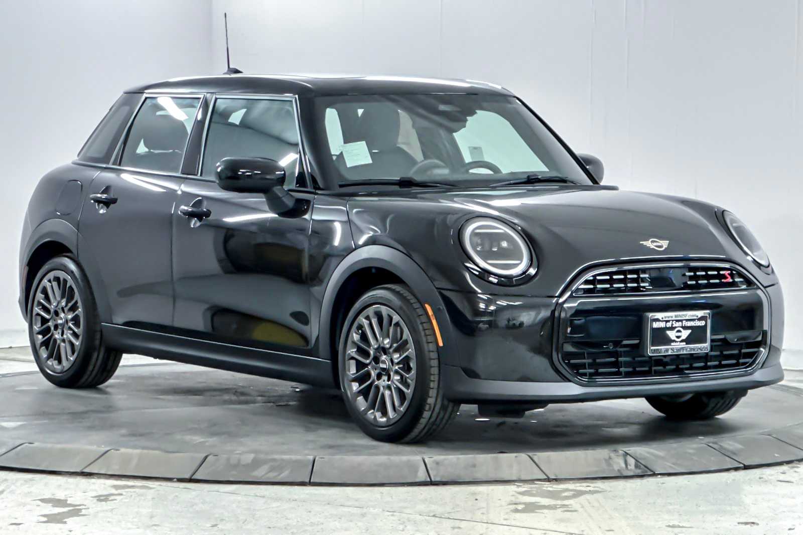 Thumbnail: 2026 MINI Cooper Hardtop - 9