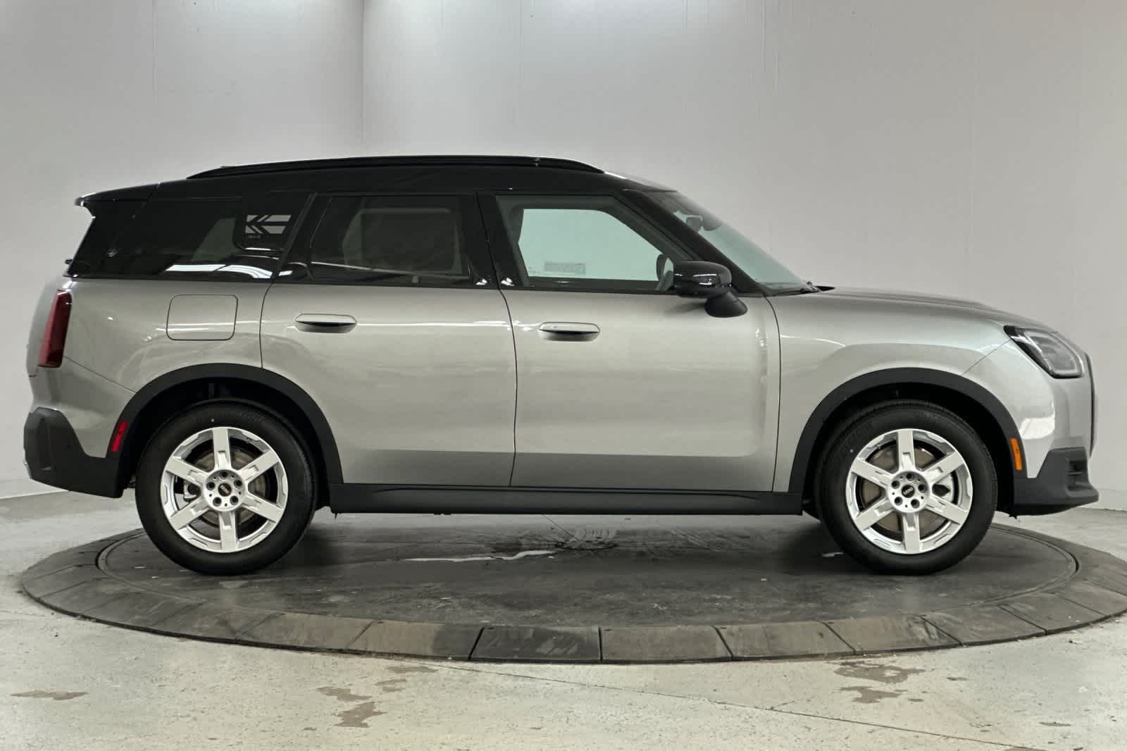 Thumbnail: 2026 MINI Cooper Countryman - 8