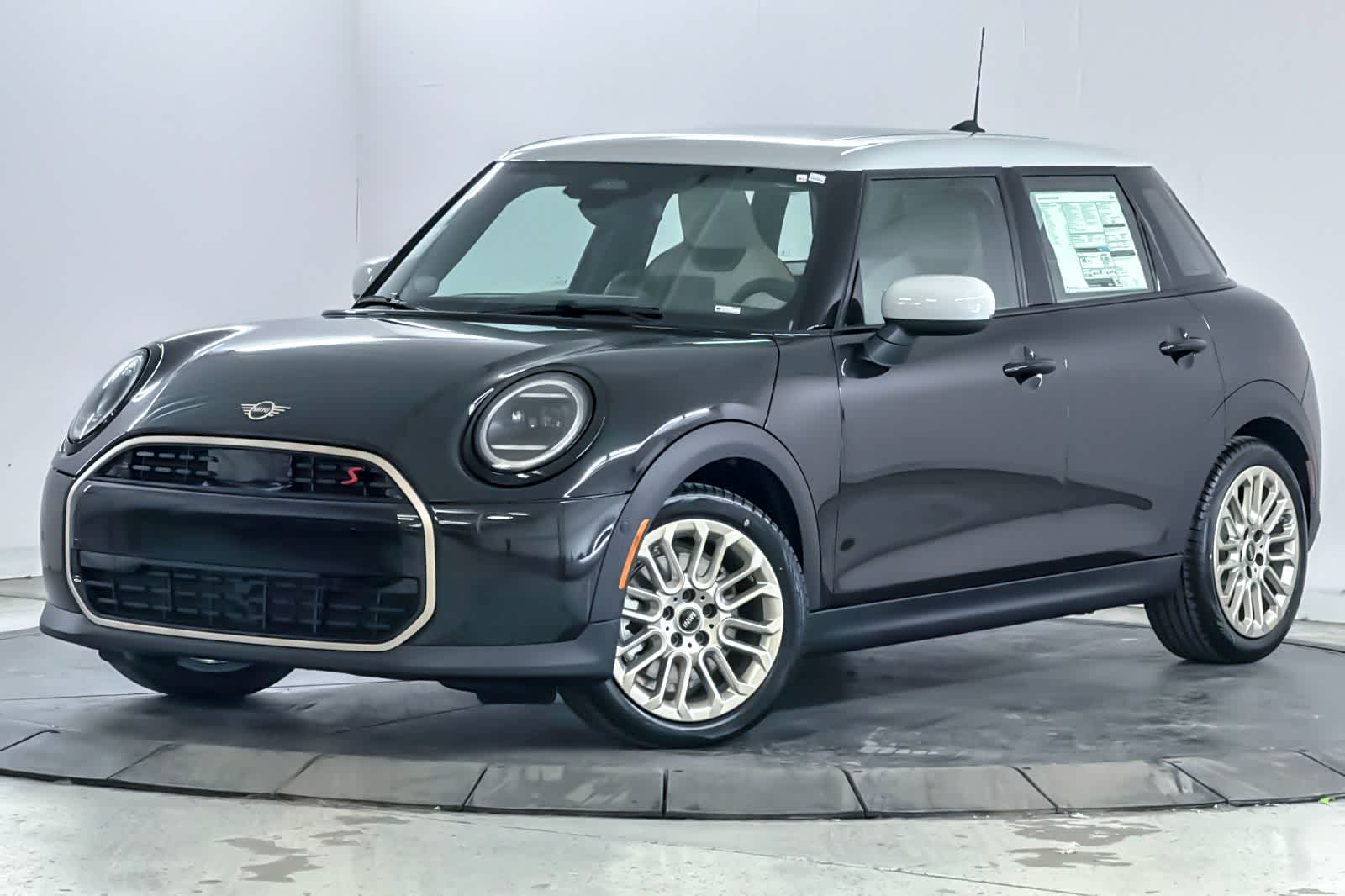 Thumbnail: 2026 MINI Cooper Hardtop - 1