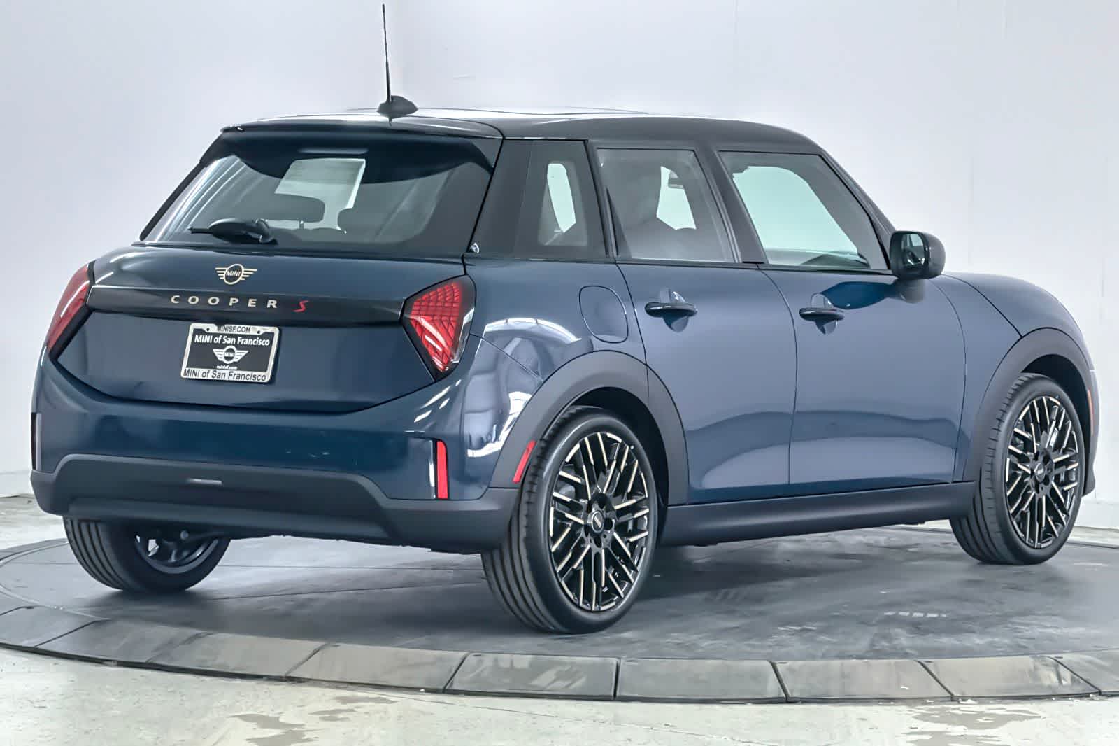 Thumbnail: 2026 MINI Cooper Hardtop - 2