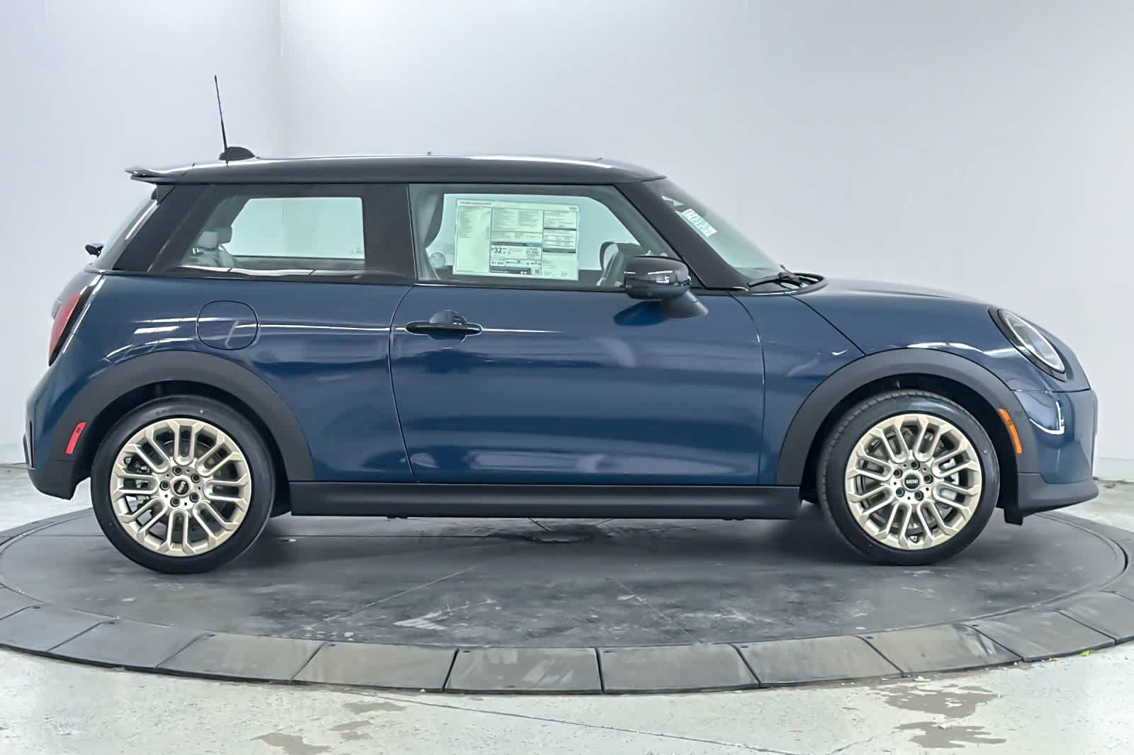 Thumbnail: 2026 MINI Cooper Hardtop - 8