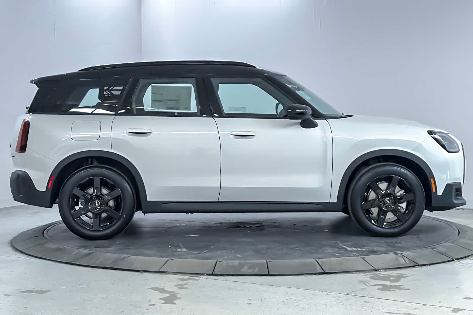 Thumbnail: 2026 MINI Cooper Countryman - 8