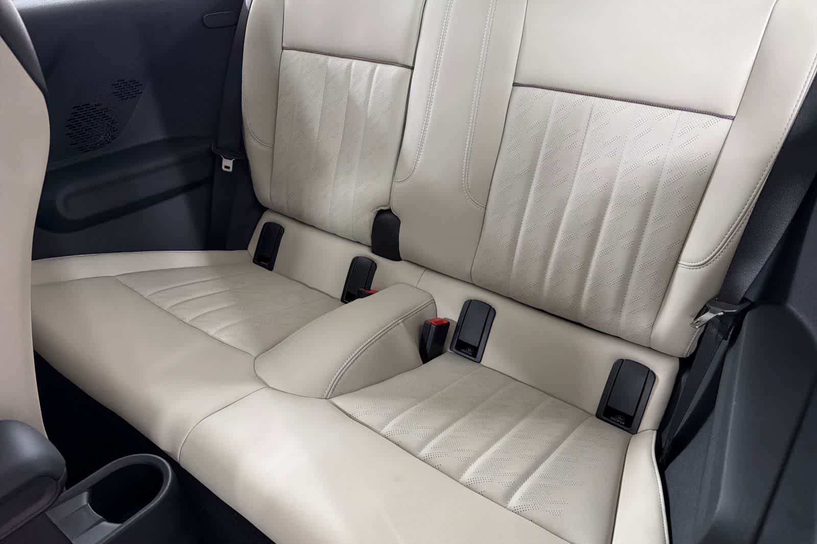 Thumbnail: 2026 MINI Cooper Hardtop - 4