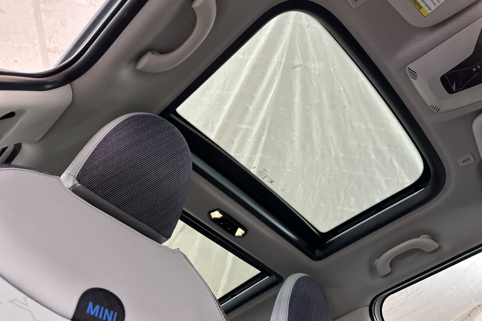 Thumbnail: 2026 MINI Cooper Hardtop - 17