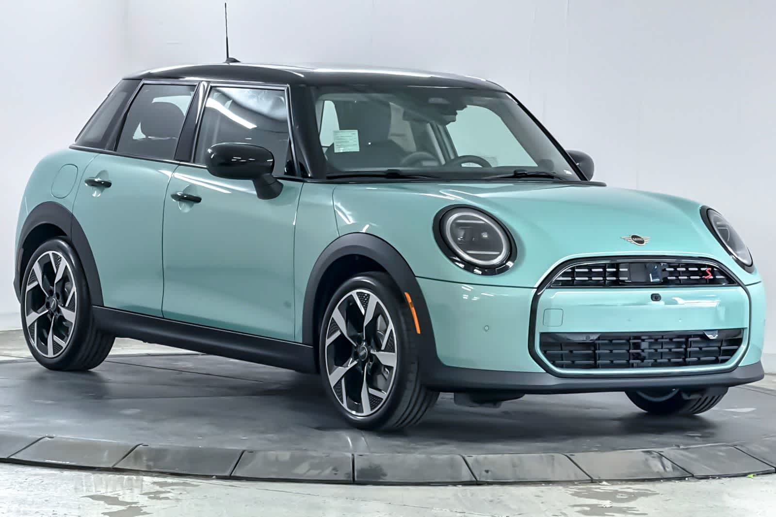 Thumbnail: 2026 MINI Cooper Hardtop - 9