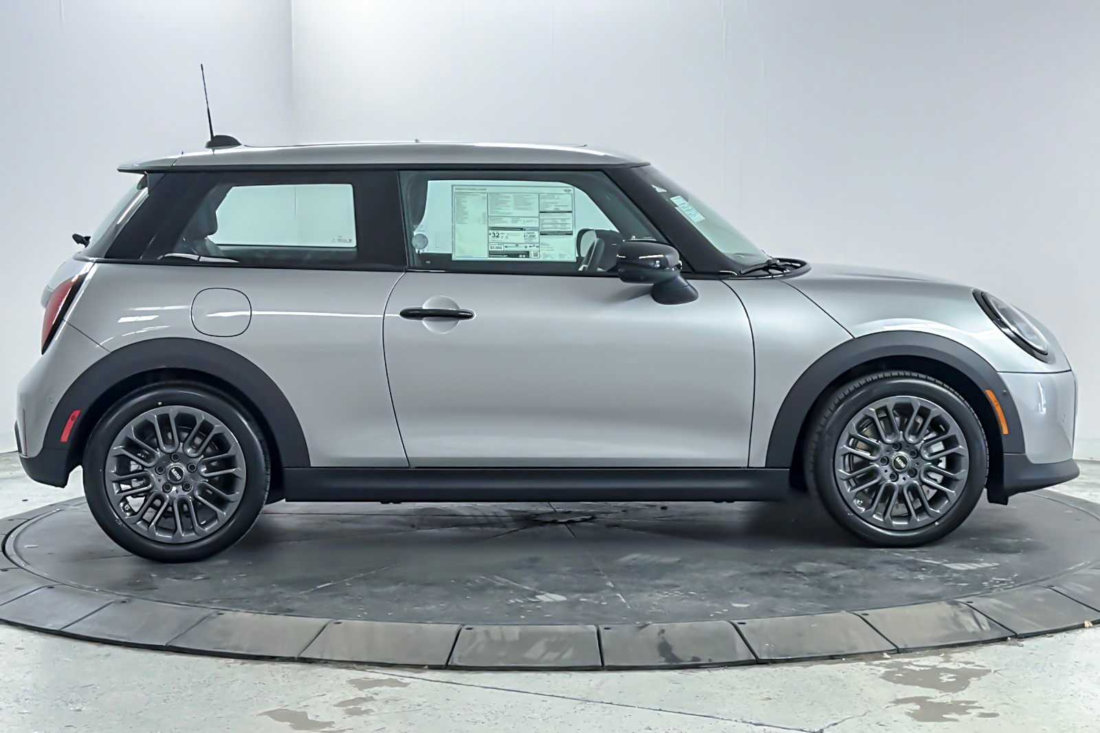 Thumbnail: 2026 MINI Cooper Hardtop - 8