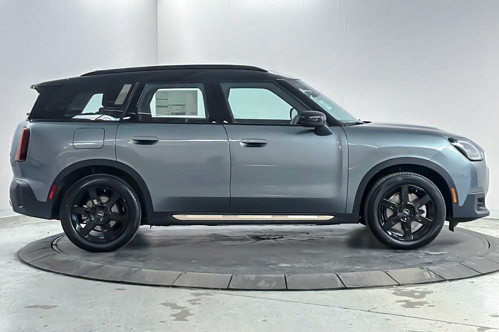 Thumbnail: 2026 MINI Cooper Countryman - 8