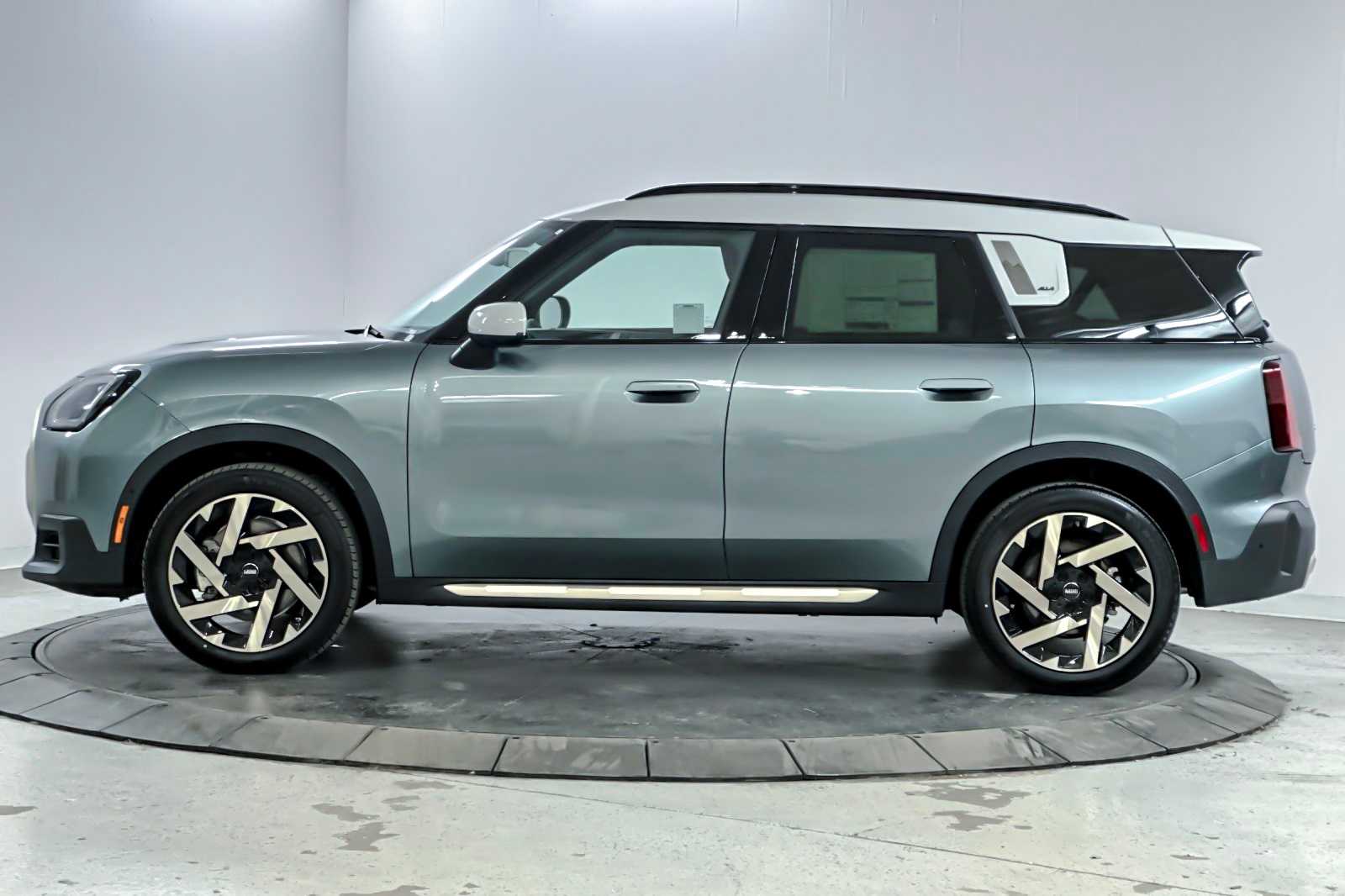 Thumbnail: 2026 MINI Cooper Countryman - 5