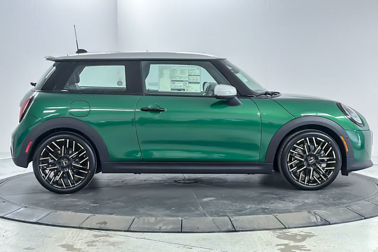Thumbnail: 2026 MINI Cooper Hardtop - 8