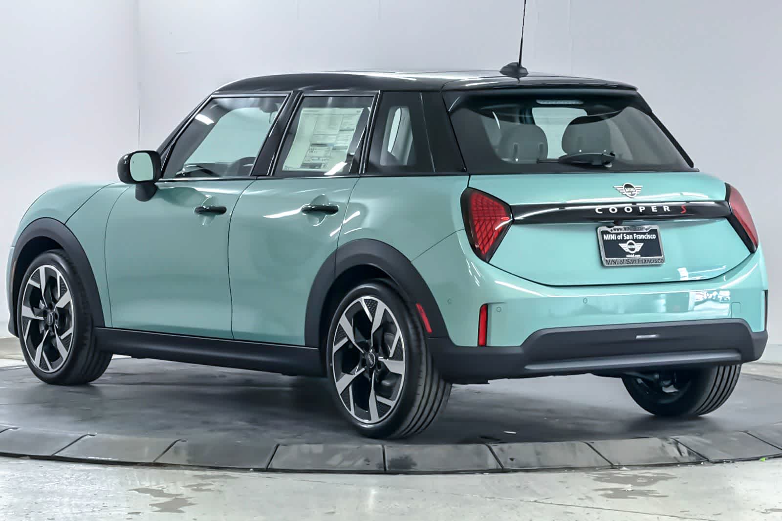 Thumbnail: 2026 MINI Cooper Hardtop - 6