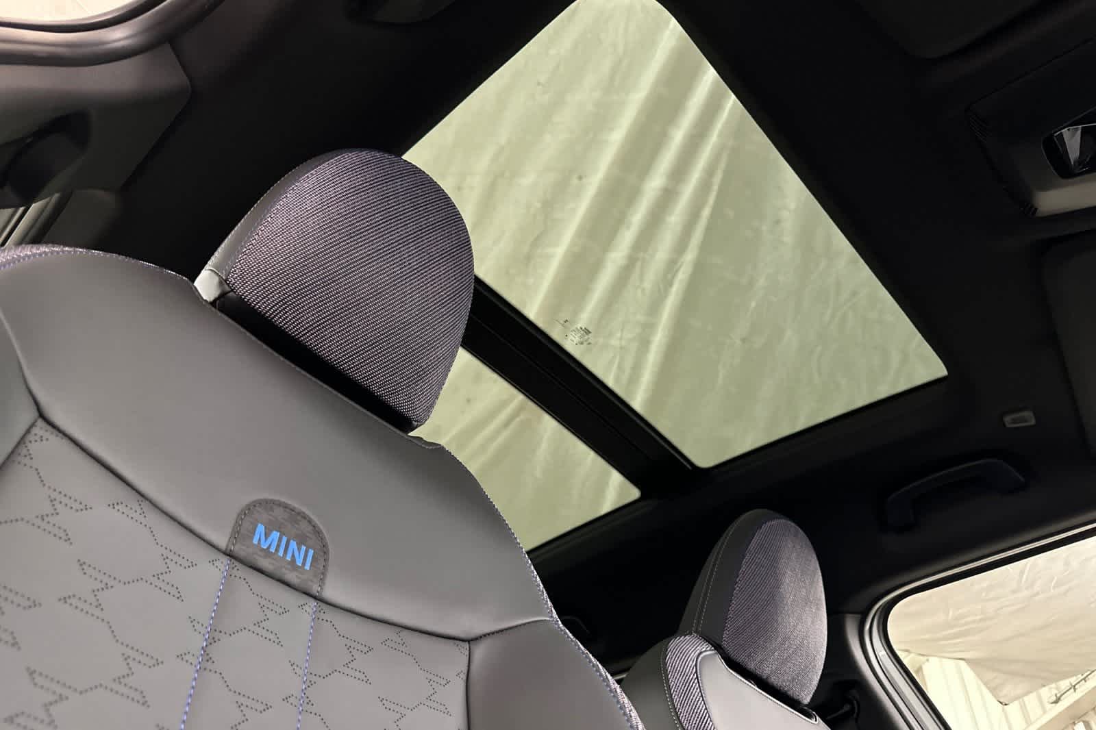 Thumbnail: 2025 MINI Cooper Countryman - 17