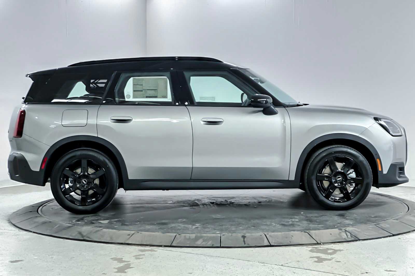 Thumbnail: 2026 MINI Cooper Countryman - 8